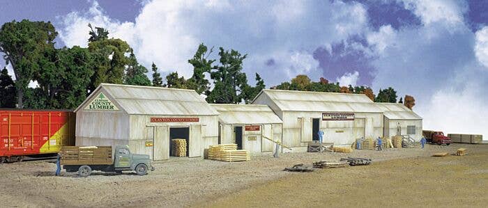 HO Scale Walthers Clayton County Lumber