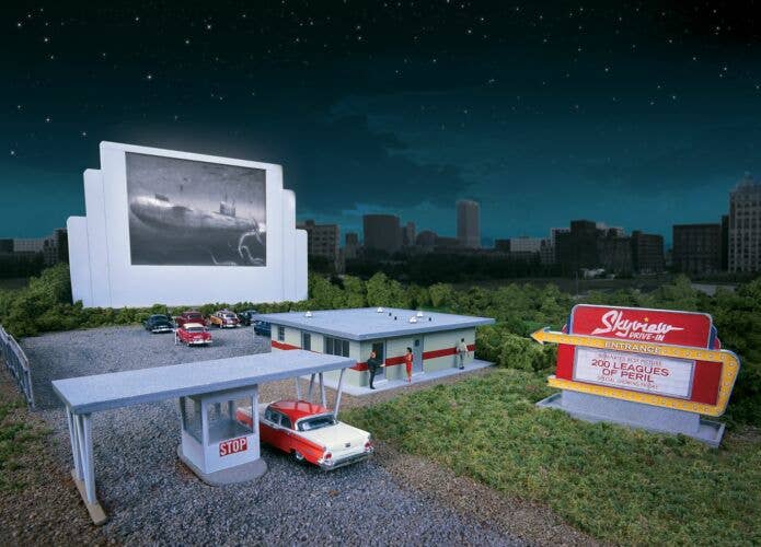 HO Scale Walthers Skyview Drive-In