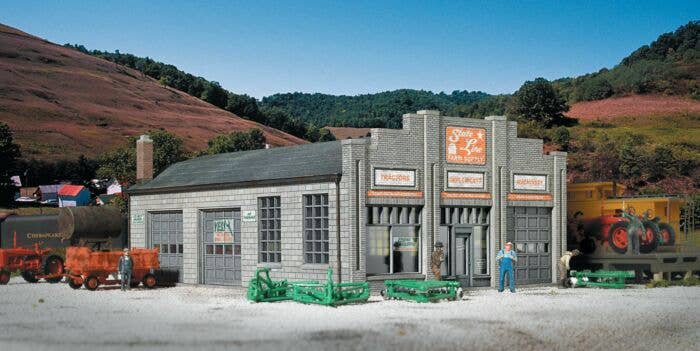 HO Scale Walthers State Line Farm Supply