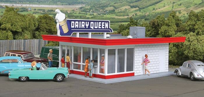 HO Scale Walthers Vintage Dairy Queen